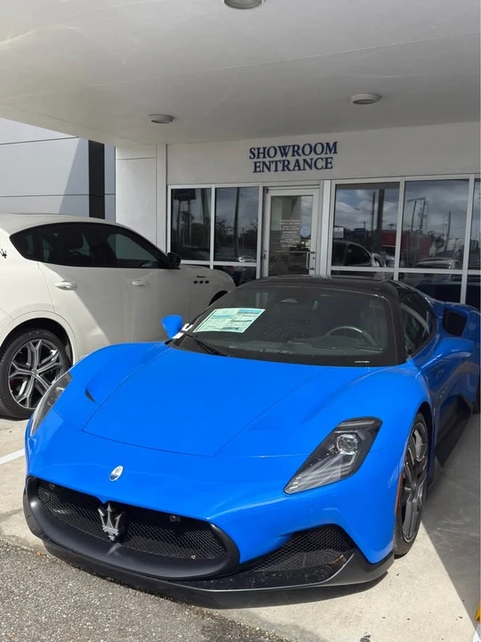 2024 Maserati MC20 Cielo - Image 2 of 5