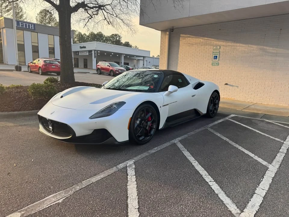 2024 Maserati MC20 Cielo - Image 4 of 9