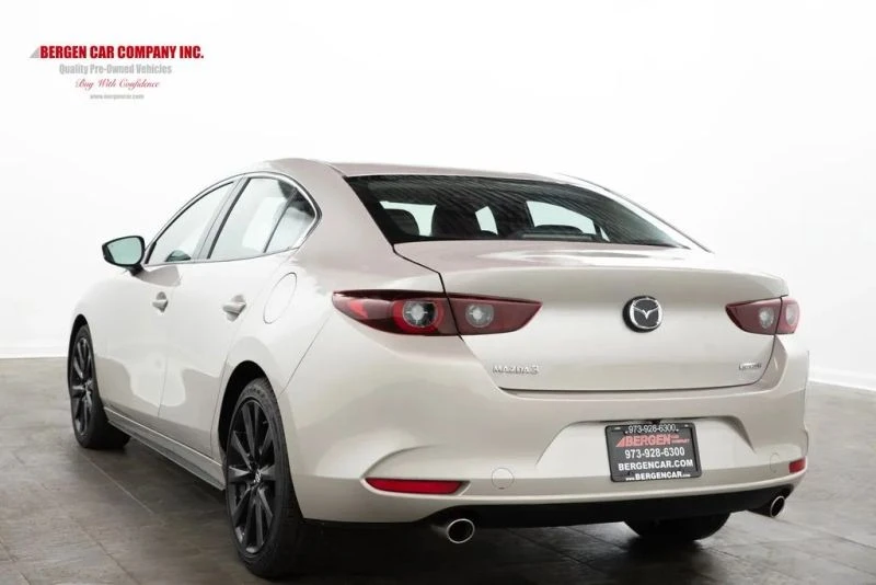 2024 Mazda Mazda 3 4th Gen - Image 9 of 12