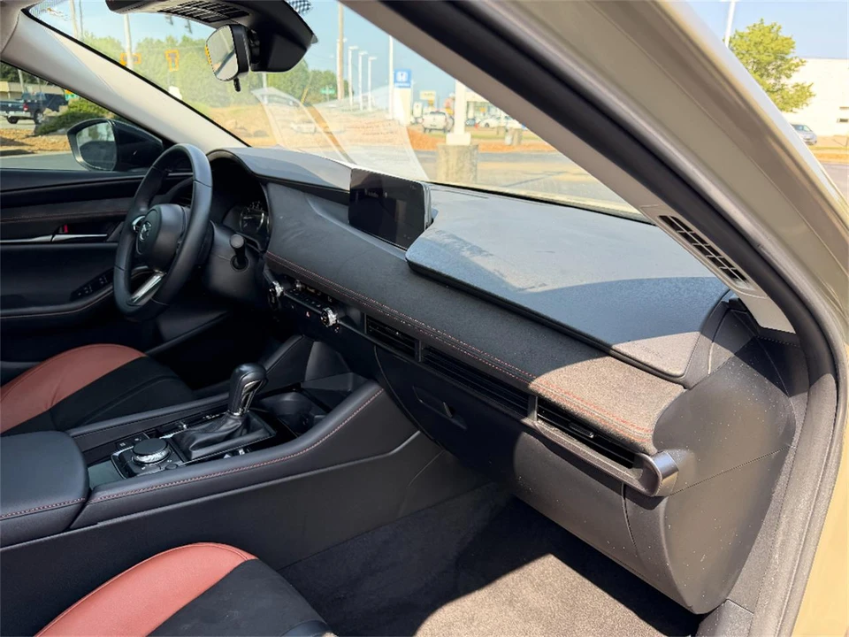 2024 Mazda Mazda 3 4th Gen - Image 14 of 31