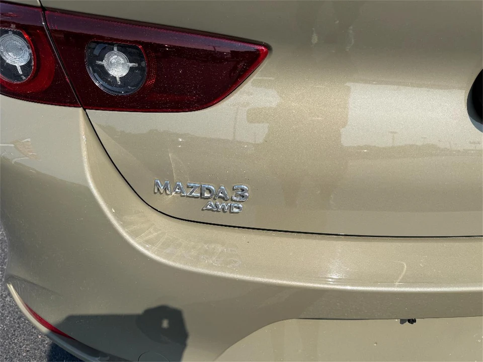 2024 Mazda Mazda 3 4th Gen - Image 10 of 31