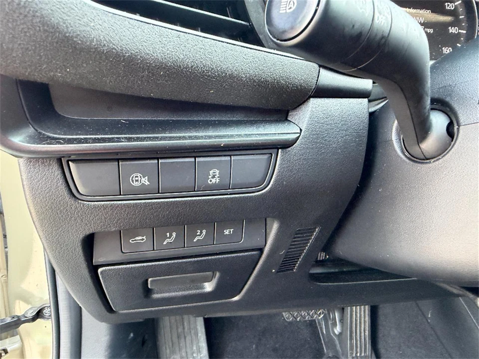 2024 Mazda Mazda 3 4th Gen - Image 30 of 31