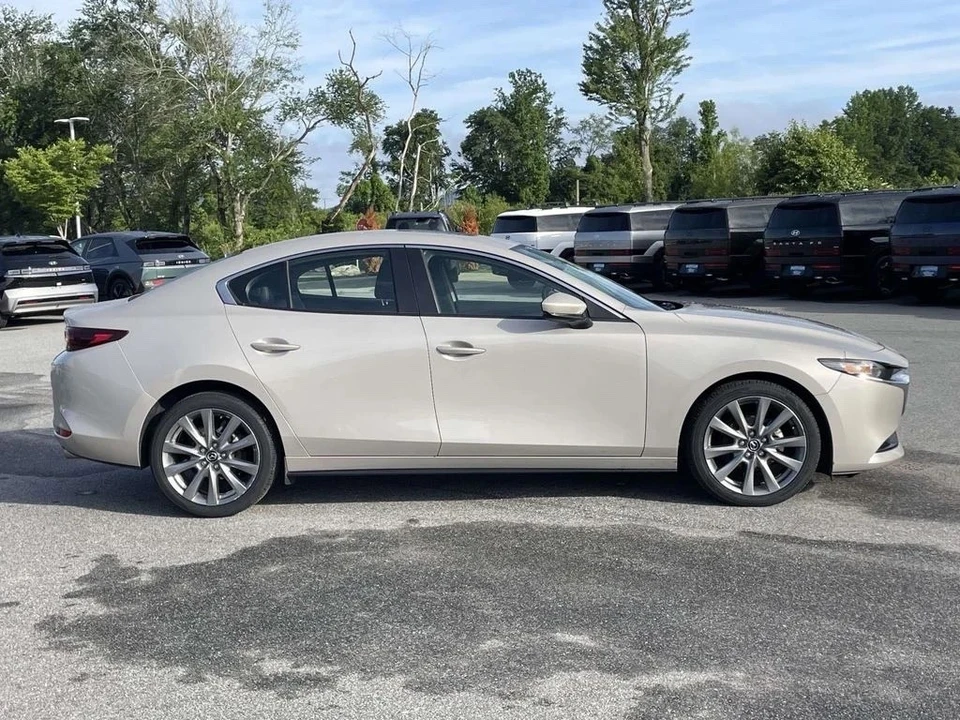 2024 Mazda Mazda 3 4th Gen - Image 23 of 25