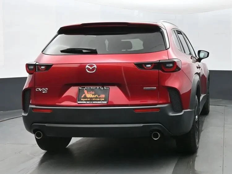 2024 Mazda CX-50 - Image 8 of 12