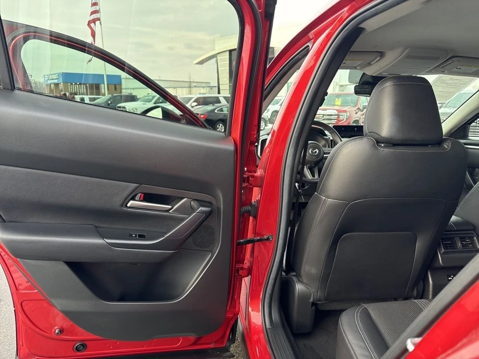 2024 Mazda CX-50 - Image 29 of 31