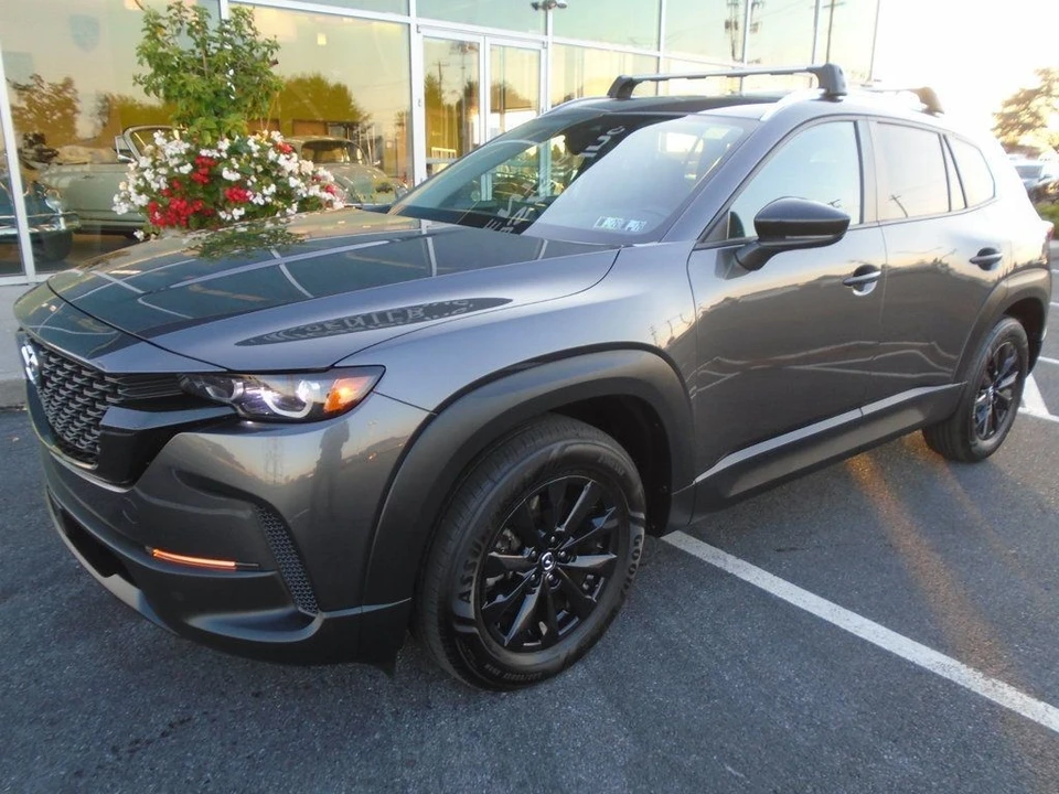 2024 Mazda CX-50 - Image 8 of 12