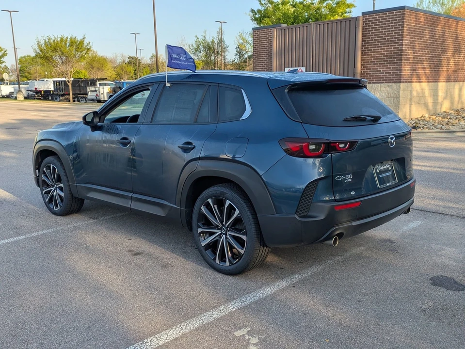 2024 Mazda CX-50 - Image 6 of 31