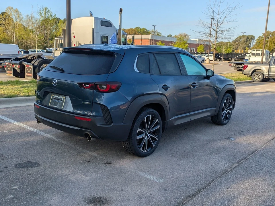2024 Mazda CX-50 - Image 4 of 31
