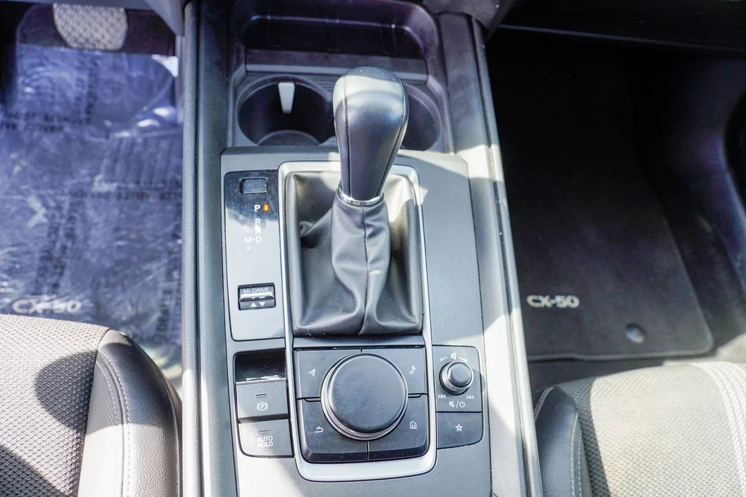 2024 Mazda CX-50 - Image 14 of 31