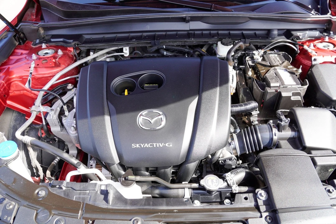 2024 Mazda CX-50 - Image 17 of 31