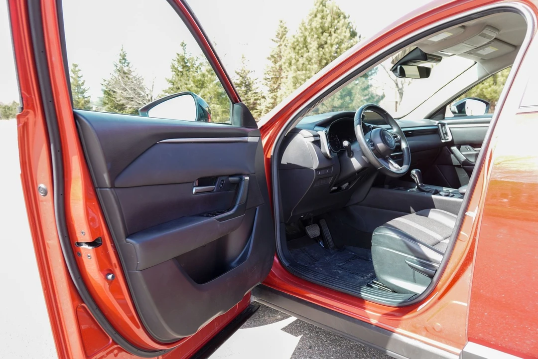 2024 Mazda CX-50 - Image 10 of 31