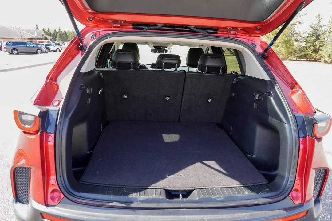 2024 Mazda CX-50 - Image 16 of 31