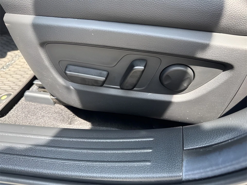 2024 Mazda CX-50 - Image 10 of 12