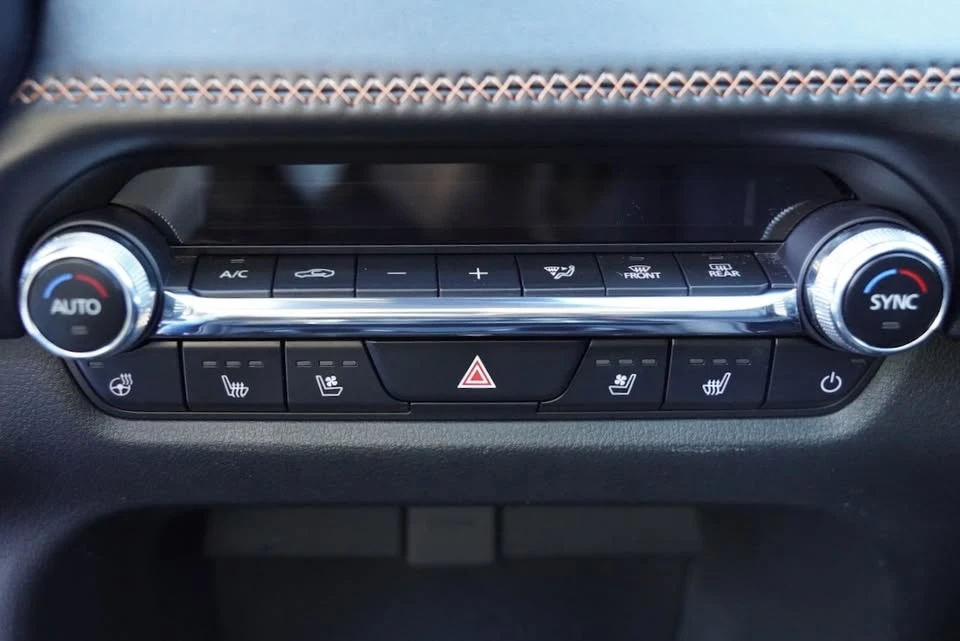 2024 Mazda CX-50 - Image 18 of 20