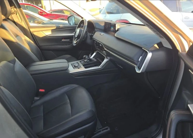 2024 Mazda CX-90 - Image 8 of 10