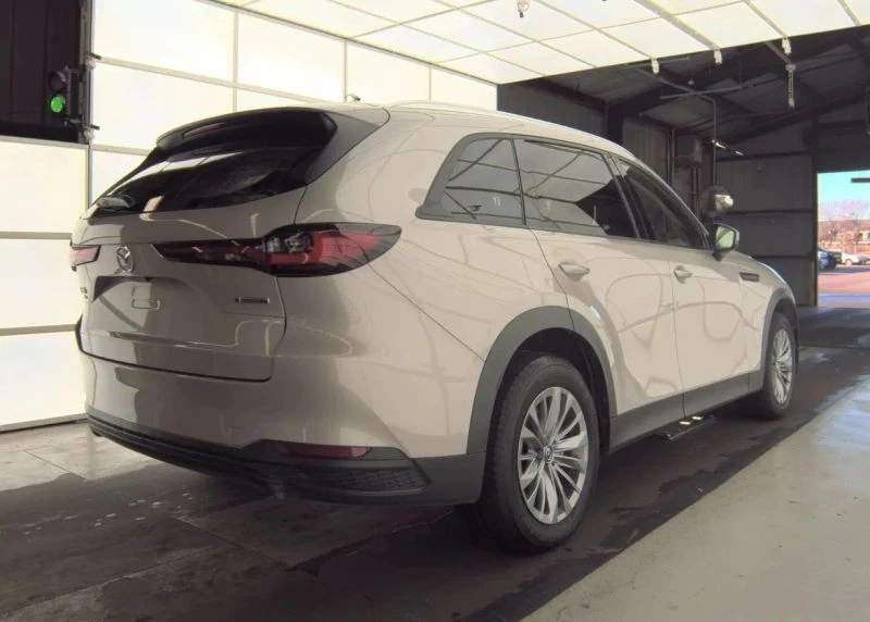 2024 Mazda CX-90 - Image 2 of 10