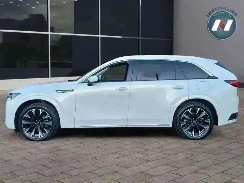 2024 Mazda CX-90 - Image 2 of 12
