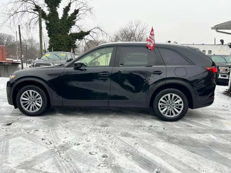 2024 Mazda CX-90 - Image 8 of 12