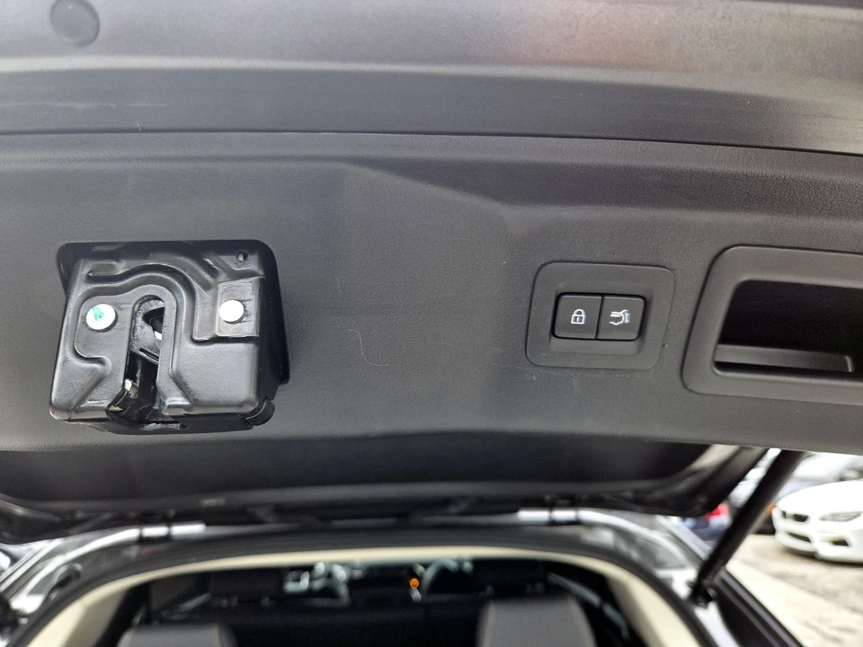 2024 Mazda CX-90 - Image 10 of 19