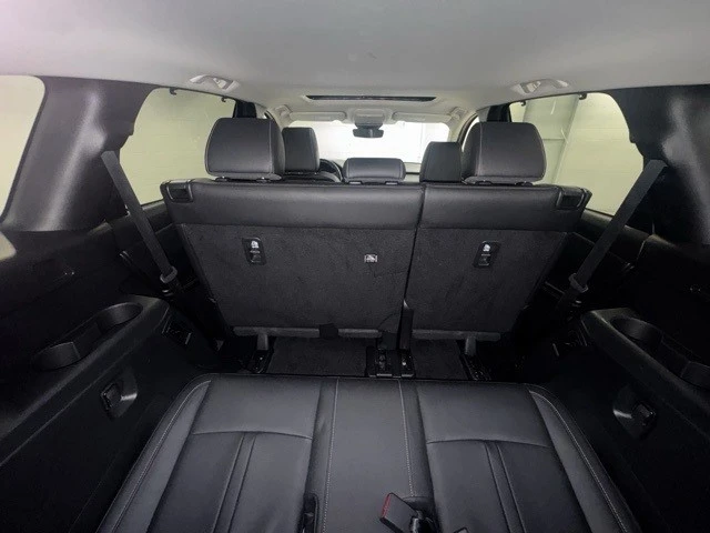 2024 Mazda CX-90 - Image 10 of 12