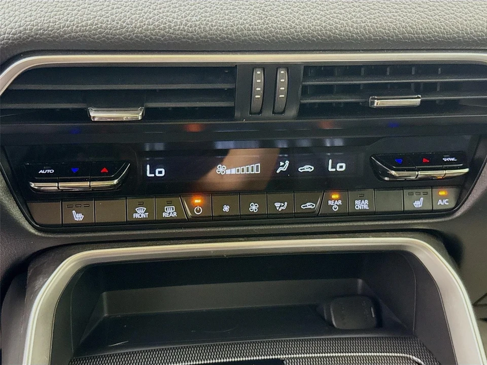 2024 Mazda CX-90 - Image 17 of 21