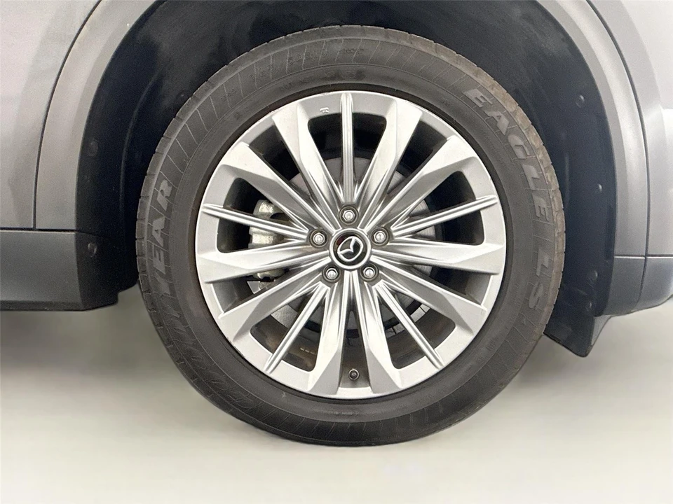 2024 Mazda CX-90 - Image 17 of 31