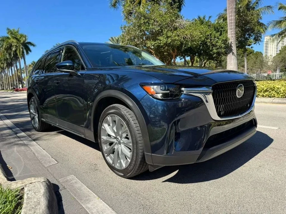2024 Mazda CX-90 - Image 2 of 12