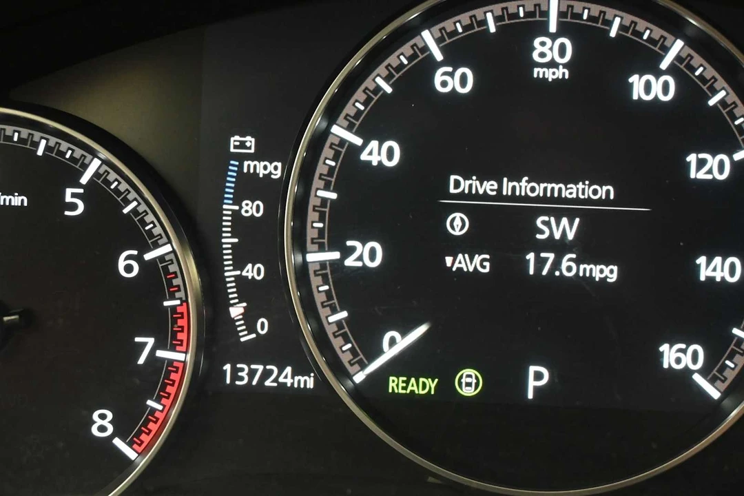 2024 Mazda CX-90 - Image 16 of 31