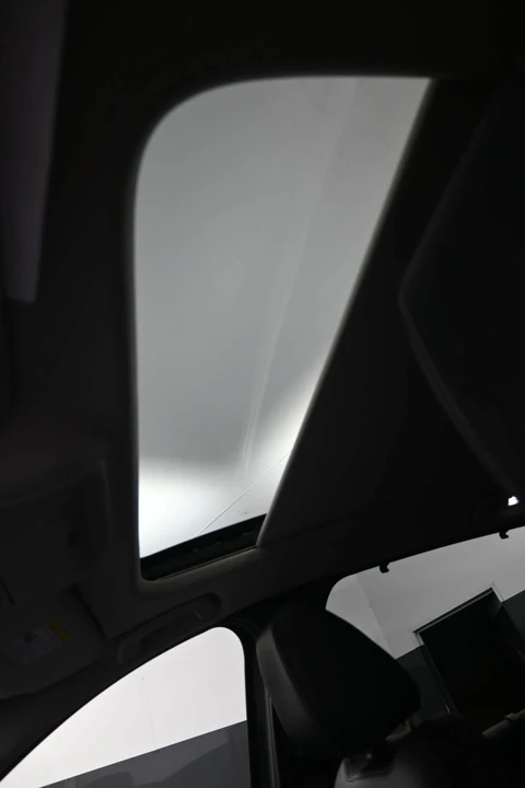 2024 Mazda CX-90 - Image 19 of 31
