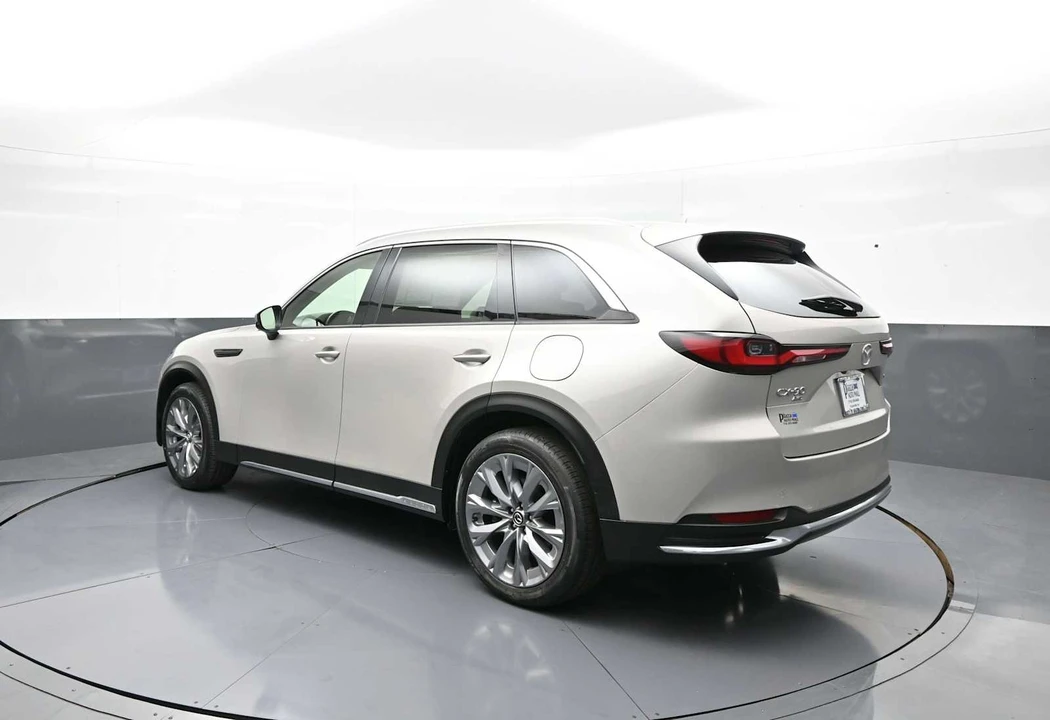 2024 Mazda CX-90 - Image 8 of 31
