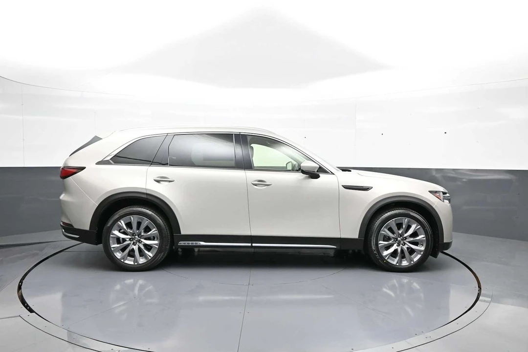 2024 Mazda CX-90 - Image 5 of 31