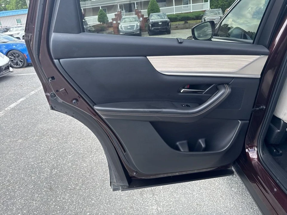 2024 Mazda CX-90 - Image 28 of 31