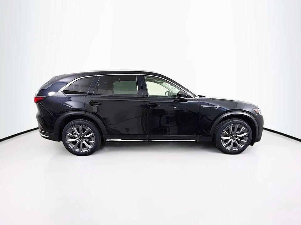 2024 Mazda CX-90 - Image 8 of 31