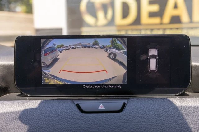 2024 Mazda CX-90 - Image 18 of 31