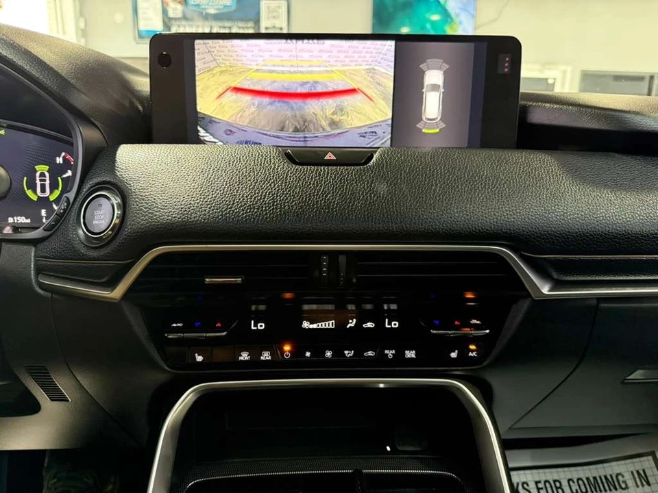 2024 Mazda CX-90 - Image 17 of 31