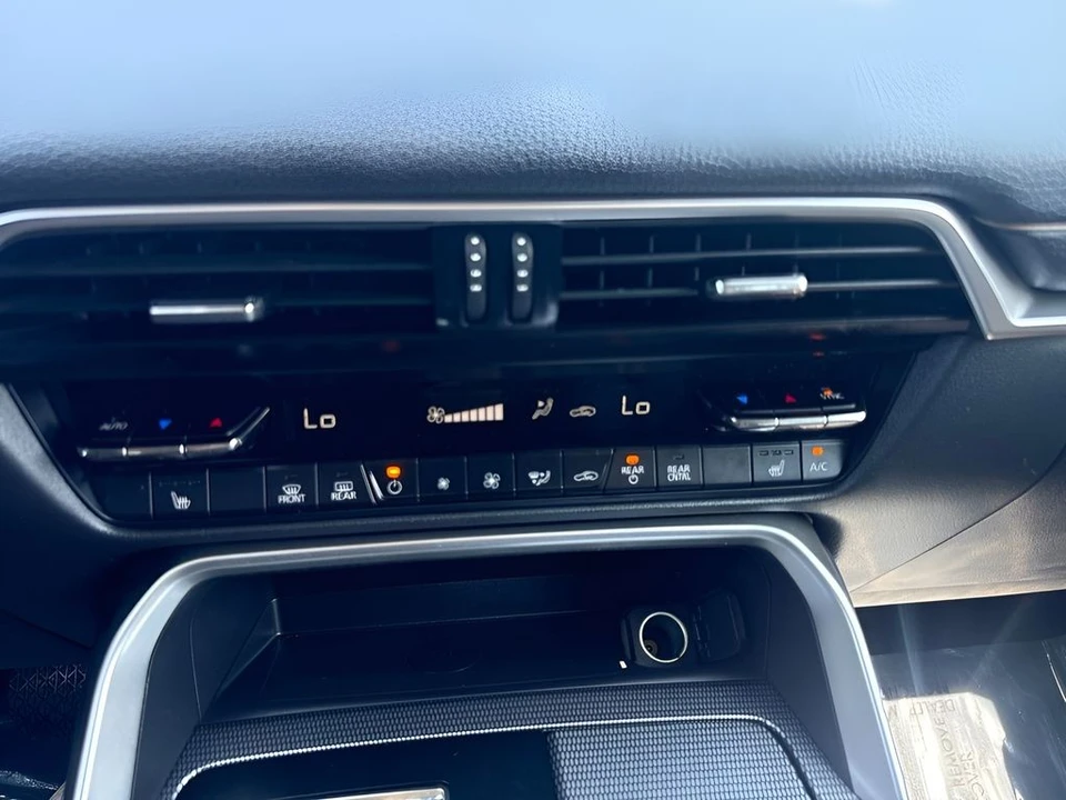 2024 Mazda CX-90 - Image 17 of 31