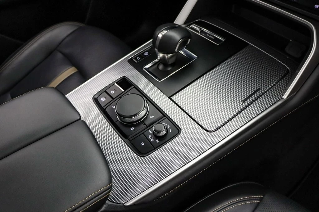 2024 Mazda CX-90 - Image 17 of 21