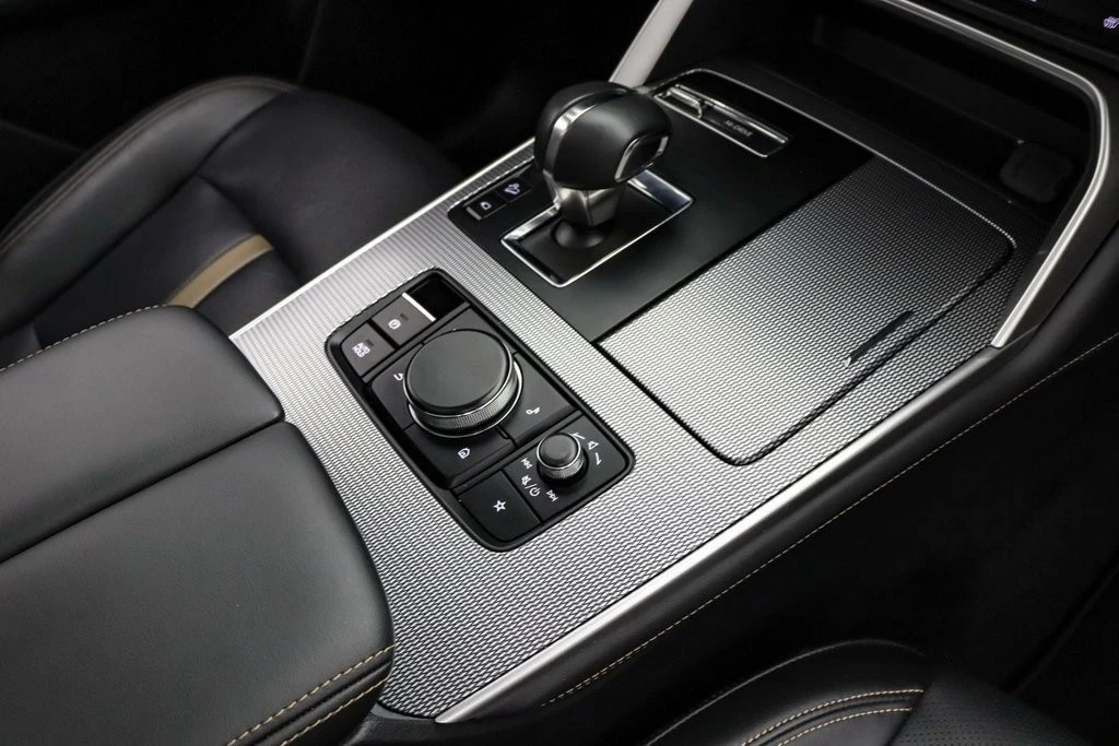 2024 Mazda CX-90 - Image 17 of 21