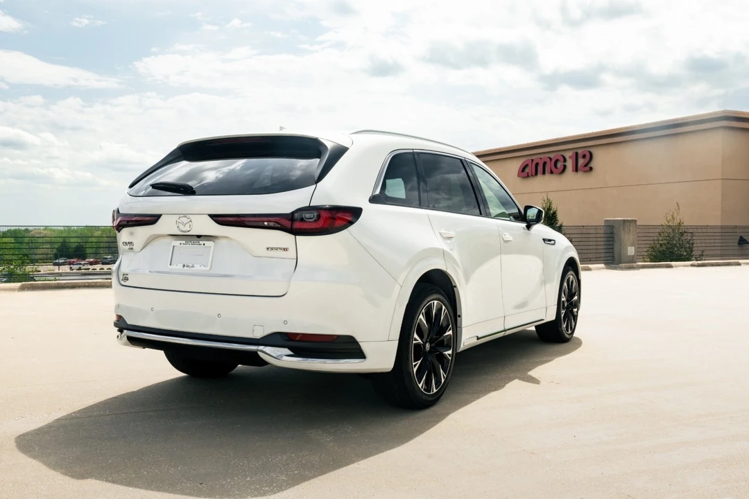 2024 Mazda CX-90 - Image 13 of 31