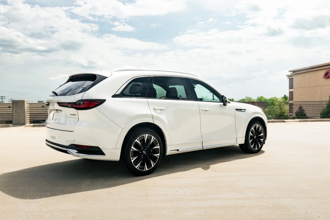 2024 Mazda CX-90 - Image 22 of 31