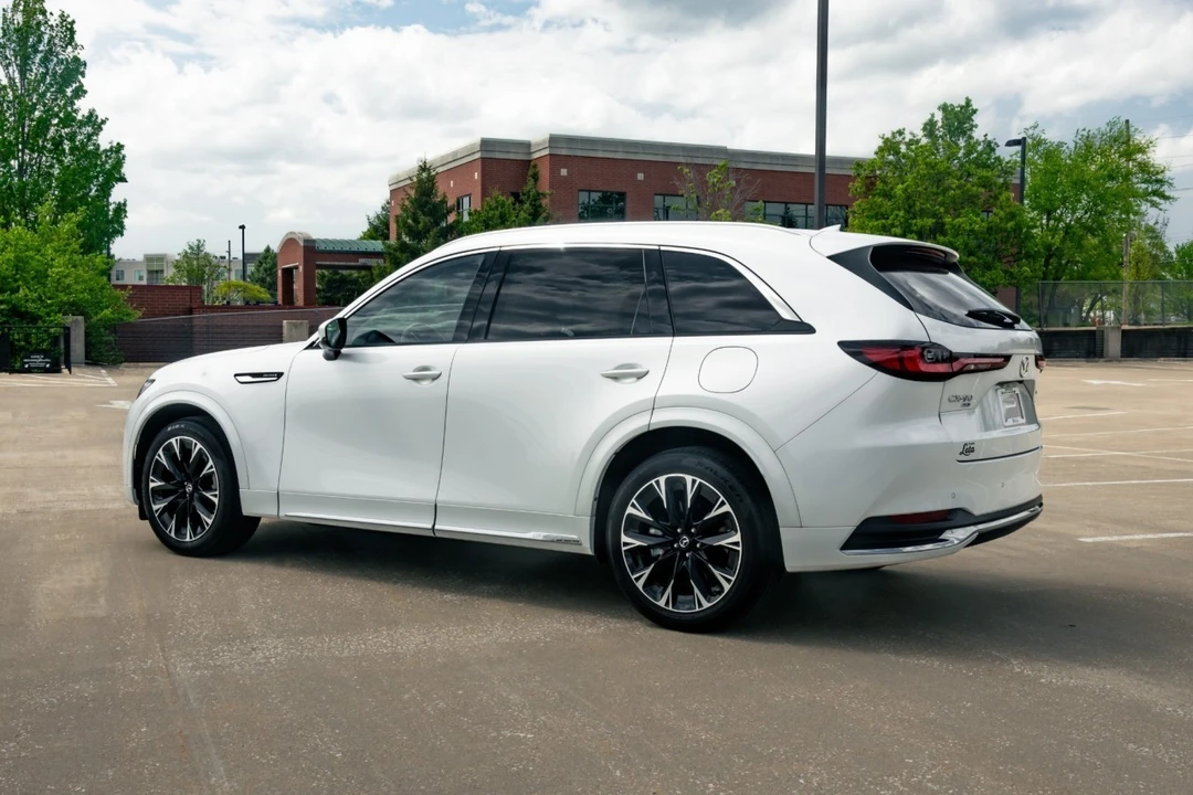2024 Mazda CX-90 - Image 11 of 31