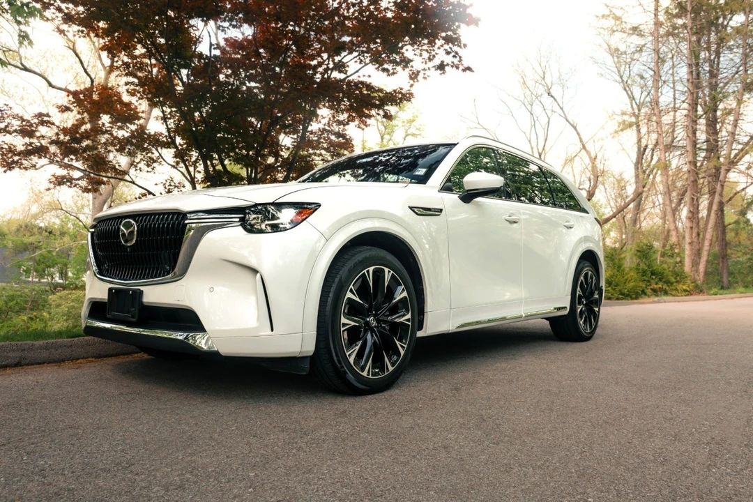 2024 Mazda CX-90 - Image 2 of 31