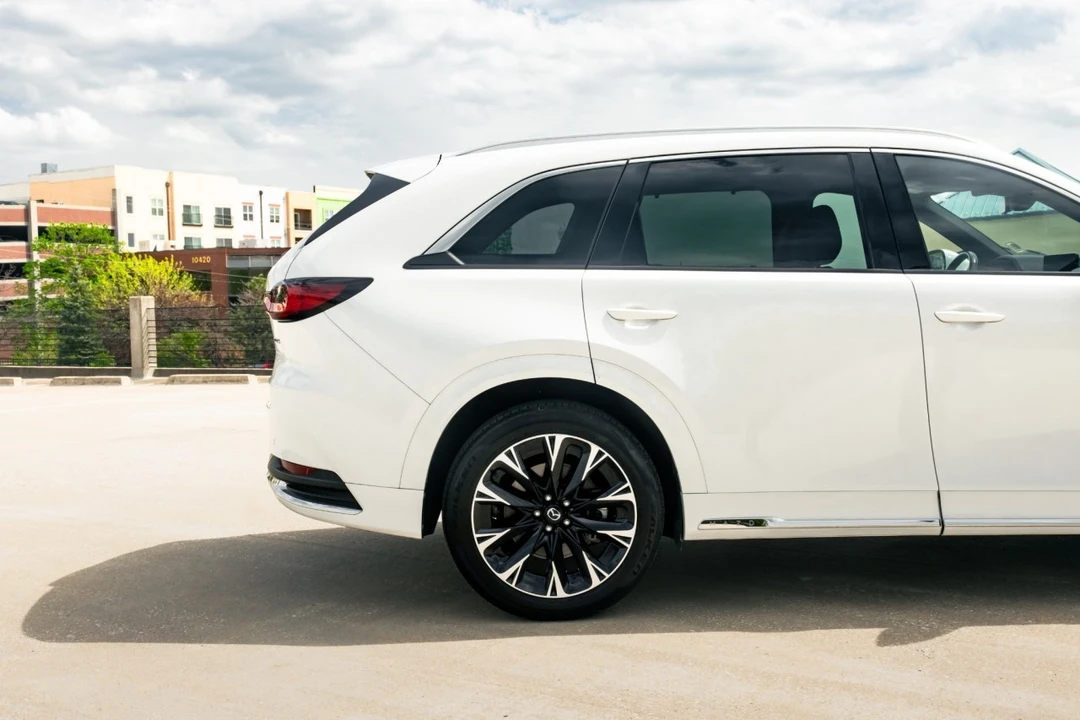 2024 Mazda CX-90 - Image 9 of 31