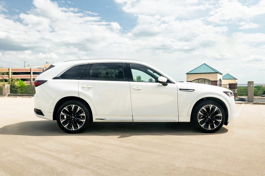 2024 Mazda CX-90 - Image 6 of 31
