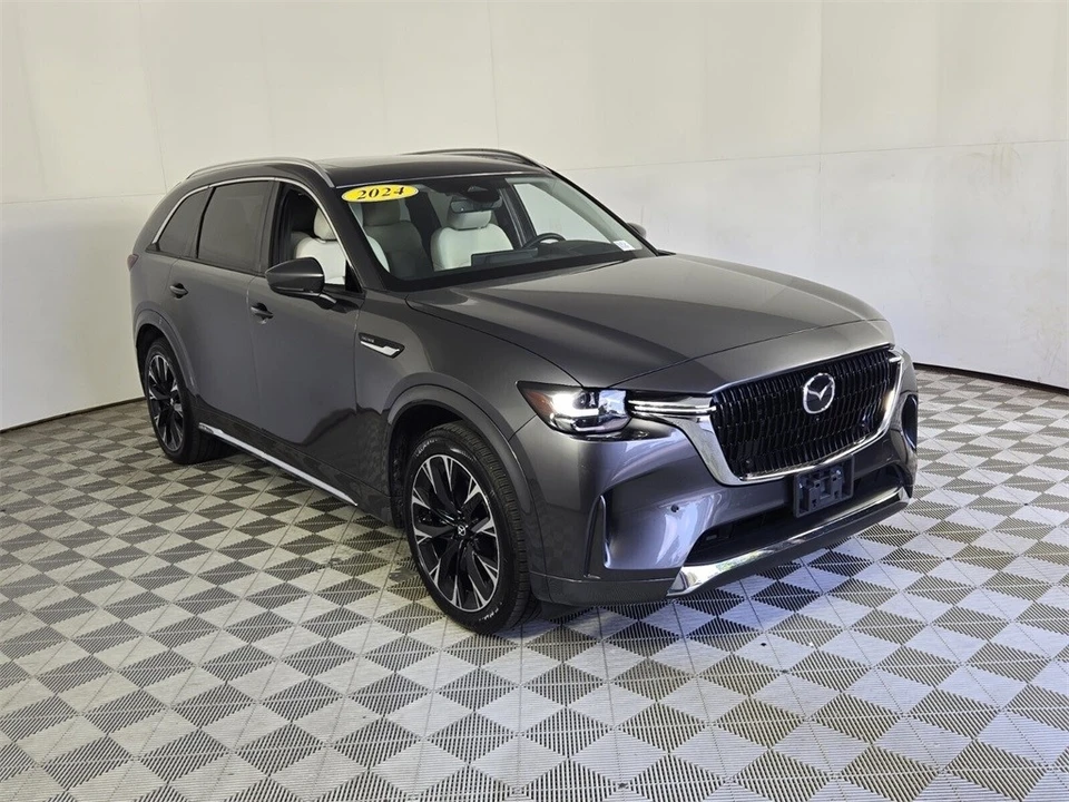 2024 Mazda CX-90 - Image 2 of 12