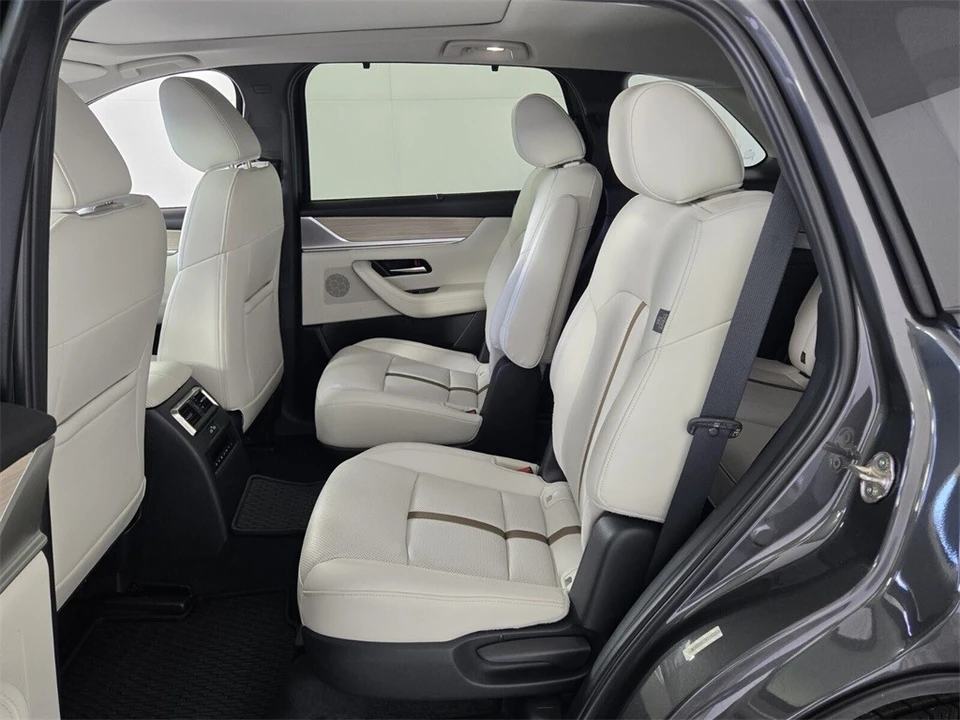 2024 Mazda CX-90 - Image 9 of 12