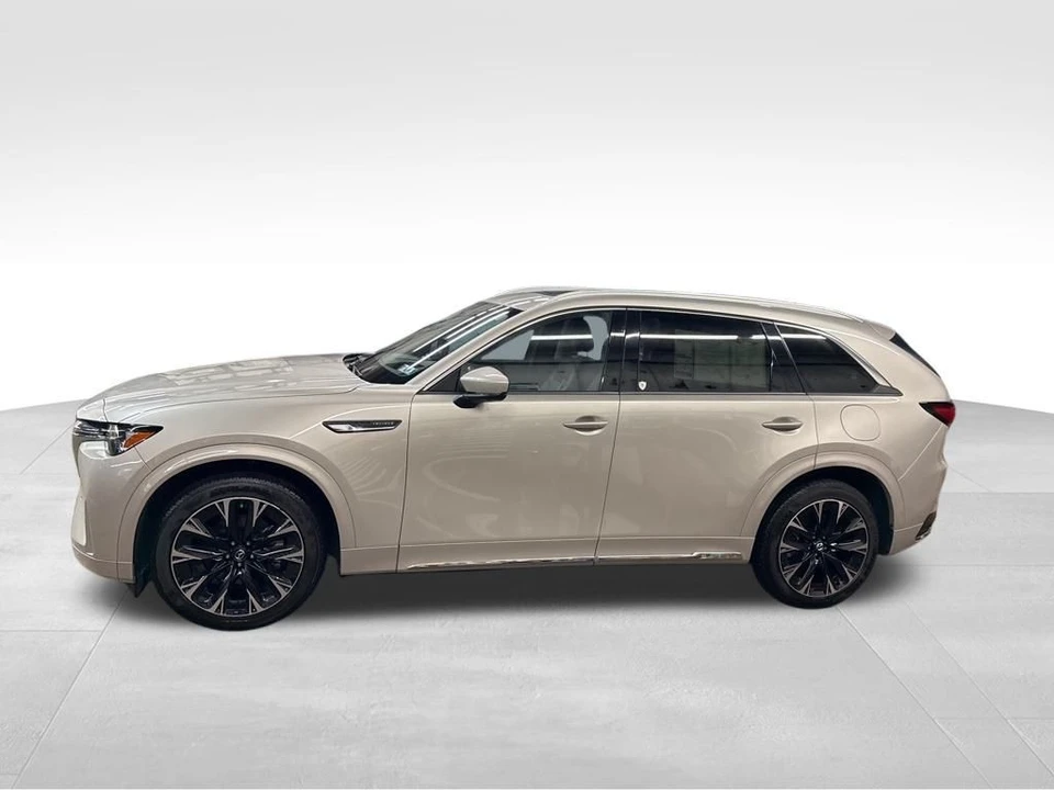 2024 Mazda CX-90 - Image 2 of 12