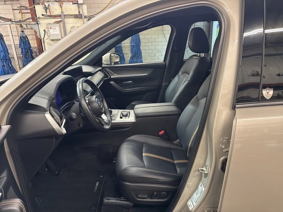 2024 Mazda CX-90 - Image 10 of 12