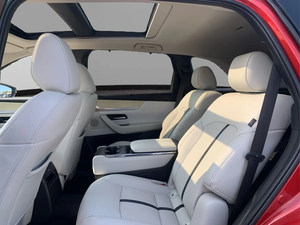 2024 Mazda CX-90 - Image 10 of 12