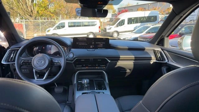 2024 Mazda CX-90 - Image 25 of 31